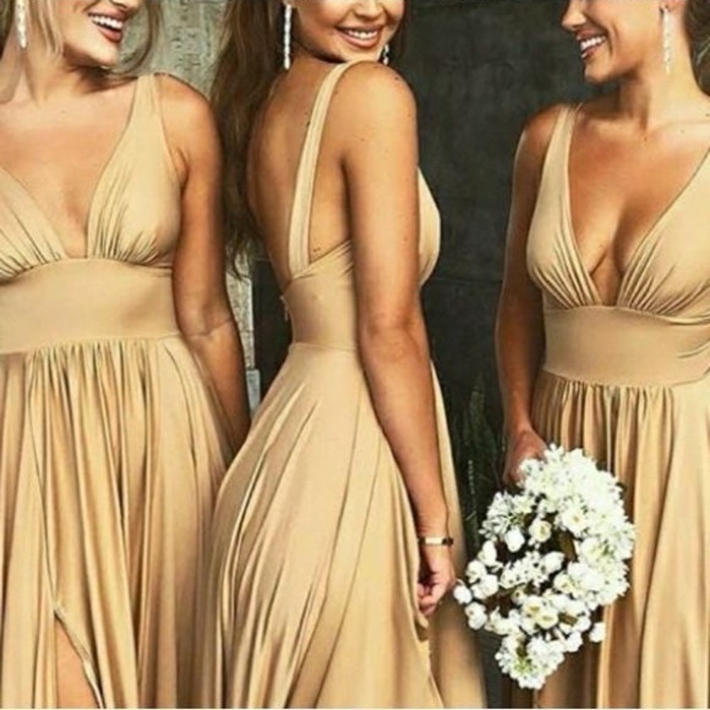 Elegant Gold Evening Gown - Picture 4 of 10
